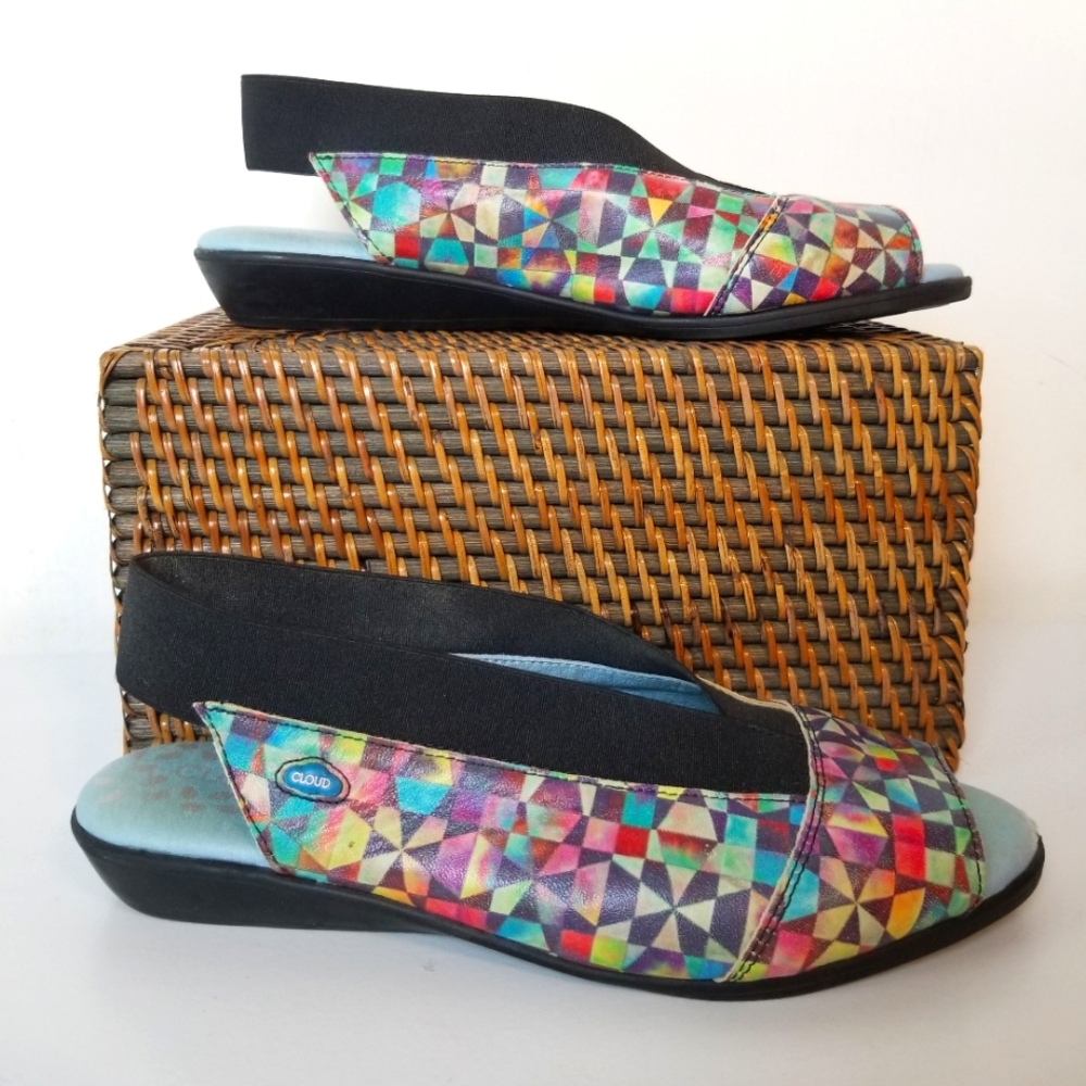 Cloud Caliber Mystere Leather Geometric Print Slingback Comfort Sandal